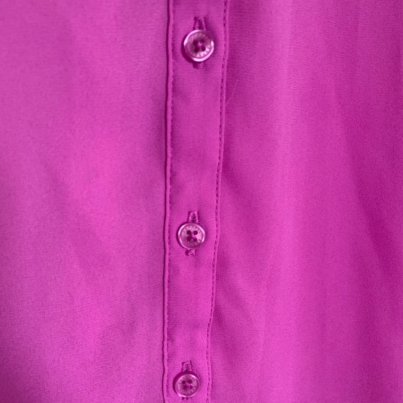 EXPRESS Blouse The Portofino Shirt Sleeveless V Neck Button Up Pink Purple EUC - Picture 4 of 14